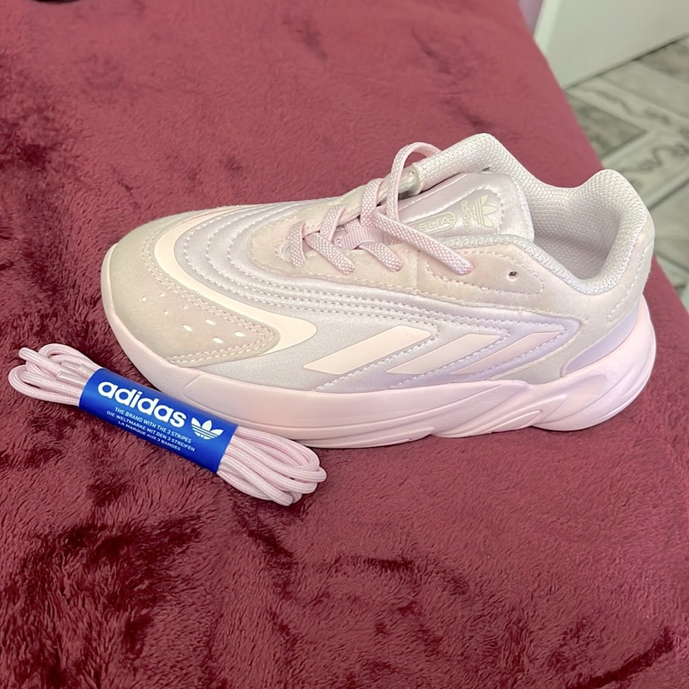 Adidas sneakers original